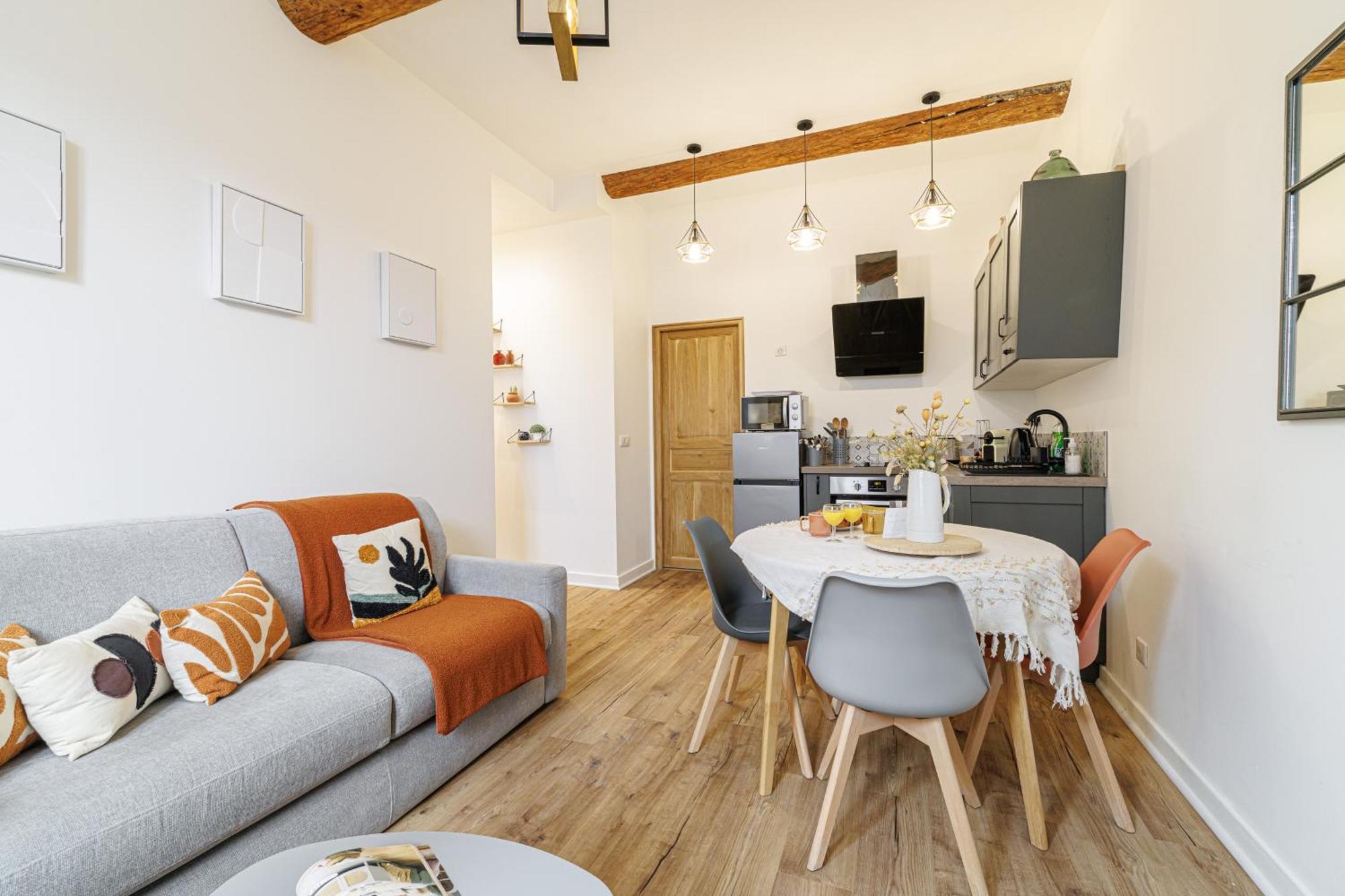 Old Town Antibes Superb New Flat, For 3, Ac, Wi-Fi Apartment Exterior photo