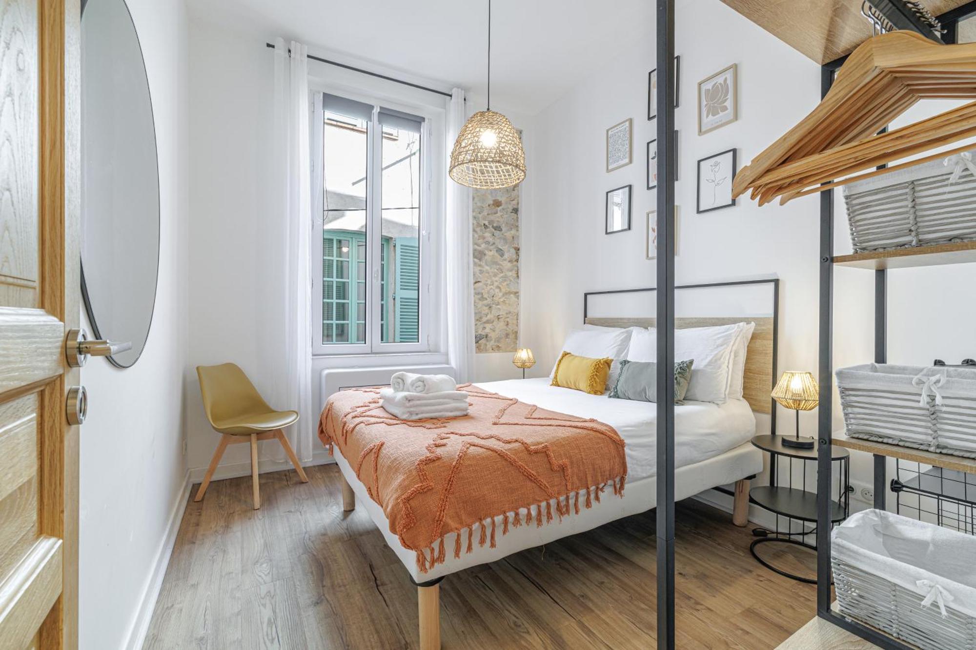 Old Town Antibes Superb New Flat, For 3, Ac, Wi-Fi Apartment Exterior photo